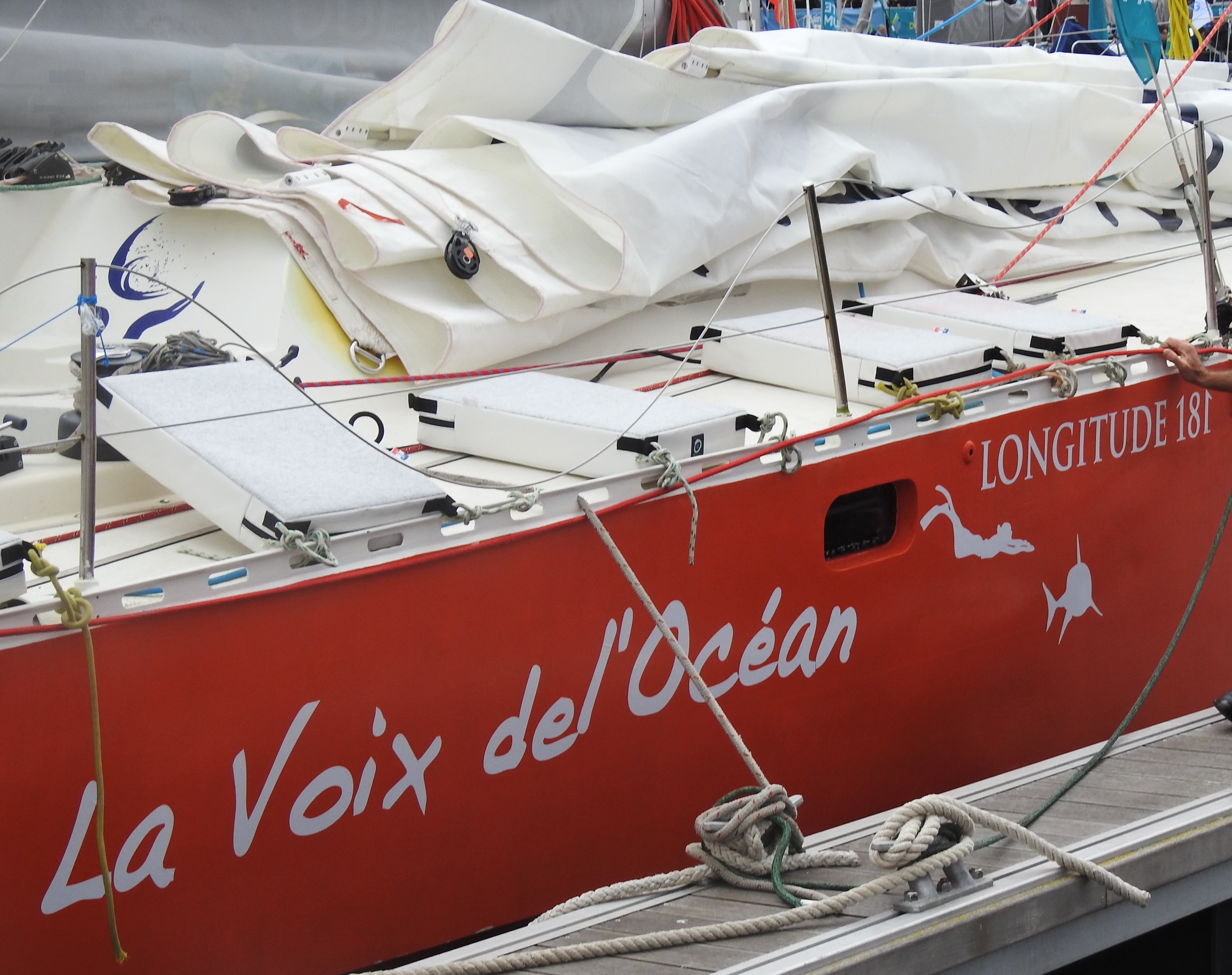 Des nouvelles d’Eric JAIL et du bateau “La Voix de l’Océan” /L181 sur la route du Rhum